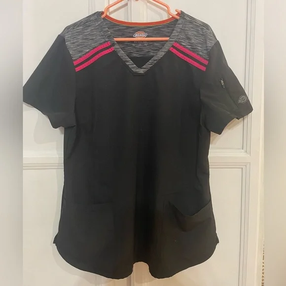 Women’s Dickies Scrub Top XL - Picture 1 of 4